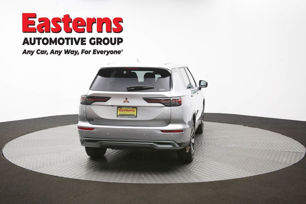 Used 2025 Mitsubishi Outlander SE AWD/4WD image 40