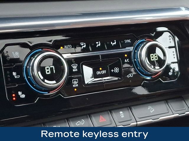 Used 2025 GMC Sierra 2500 Denali Ultimate image 18