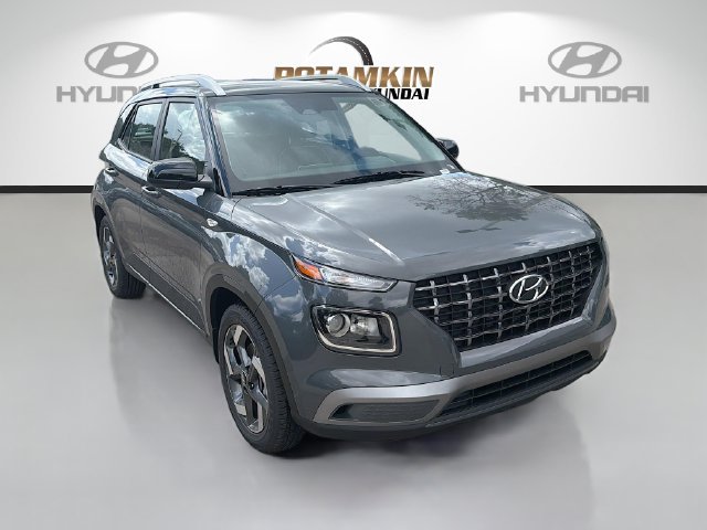 New 2026 Hyundai Venue SEL FWD image 3