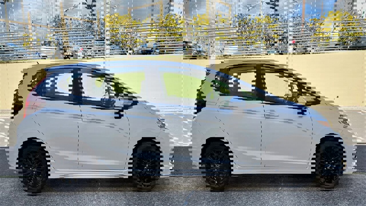 Used 2020 Honda Fit Sport image 6