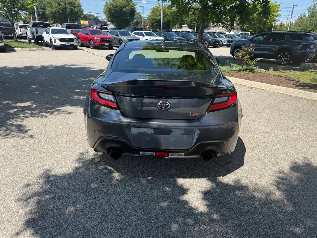 Used 2026 Toyota GR86 Premium w/ ALL Weather Mat Package (TMS) RWD image 4
