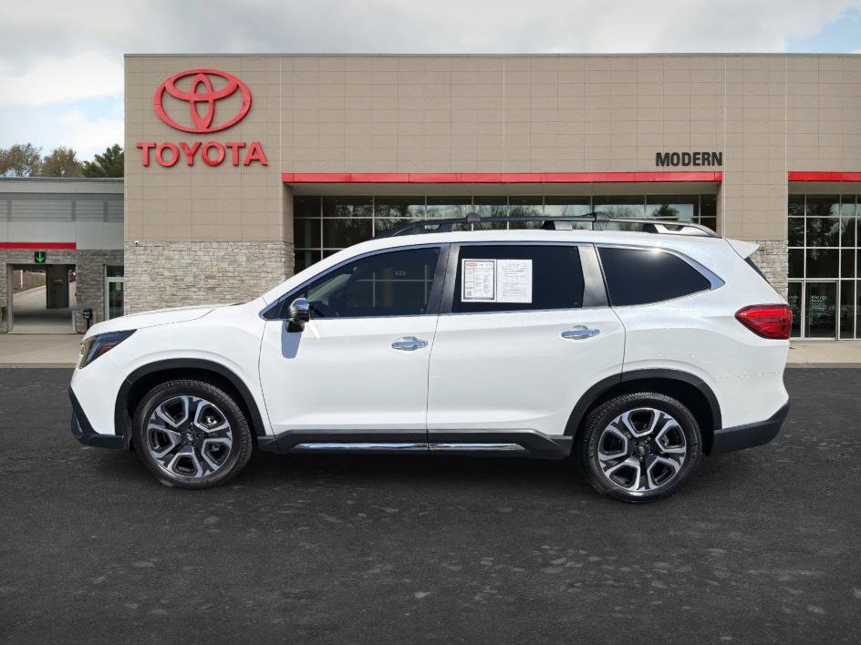 Used 2023 Subaru Ascent Touring AWD/4WD image 7