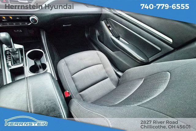 Used 2023 Nissan Altima 2.5 SV image 15