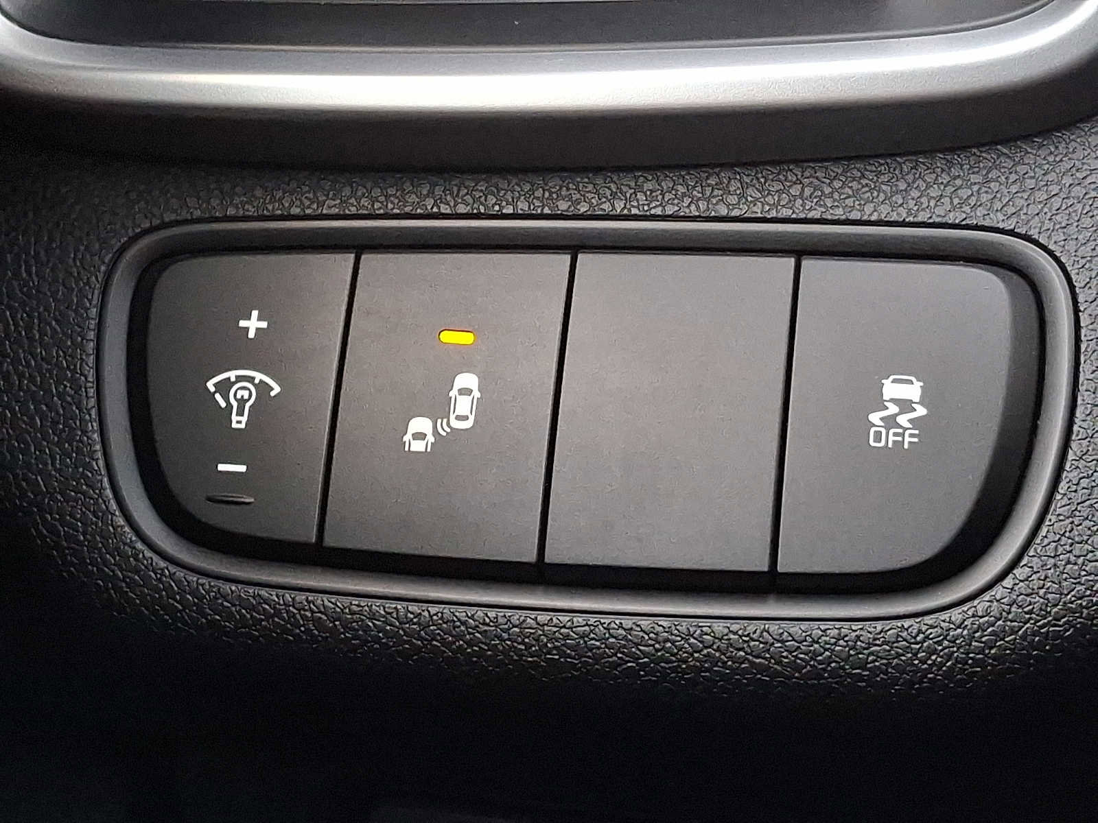 Used 2019 Kia Sorento LX image 21