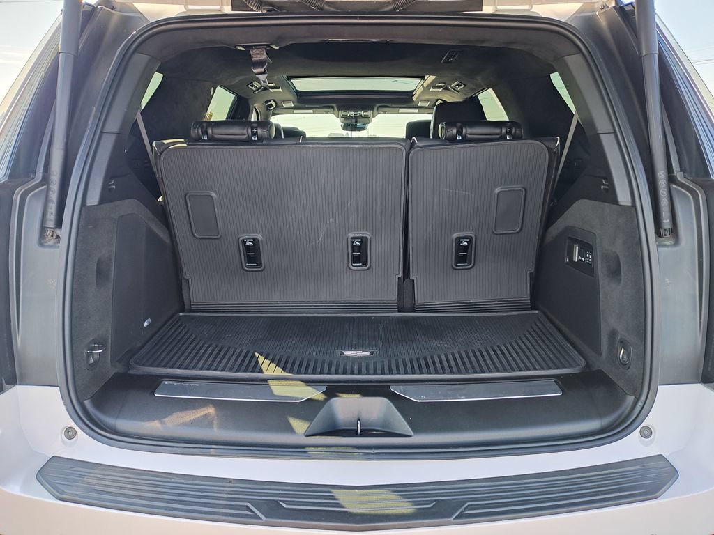 Used 2025 Cadillac Escalade V w/ LPO, Floor Liner Package AWD/4WD image 9