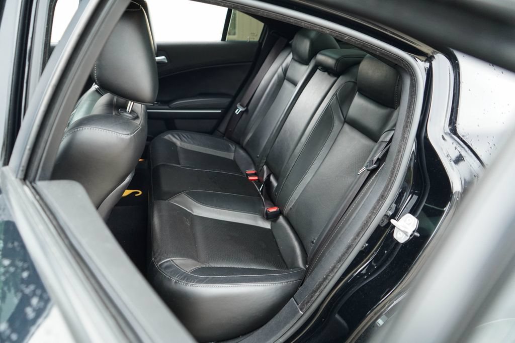 Used 2021 Dodge Charger SXT w/ Leather Interior Group RWD image 9