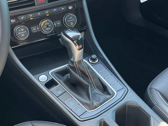 Used 2024 Volkswagen Jetta SE image 22