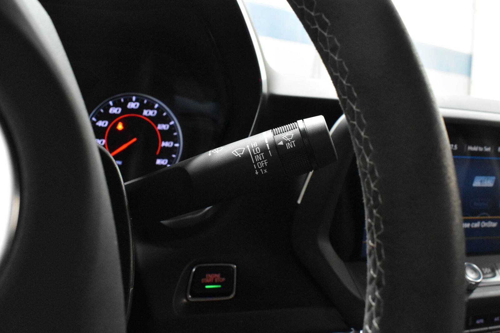 Used 2021 Chevrolet Camaro LT RWD image 9