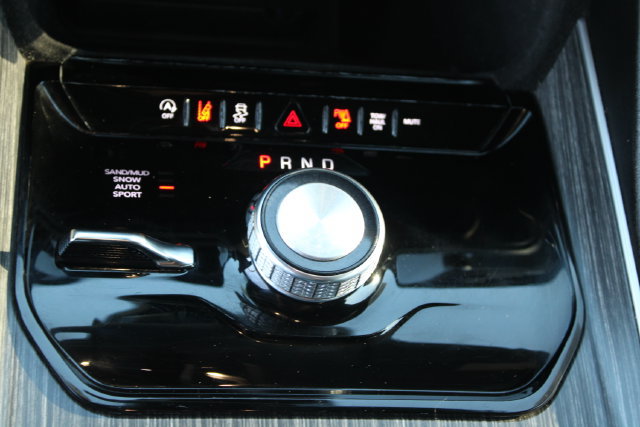Used 2024 Jeep Wagoneer L Series II AWD/4WD image 20