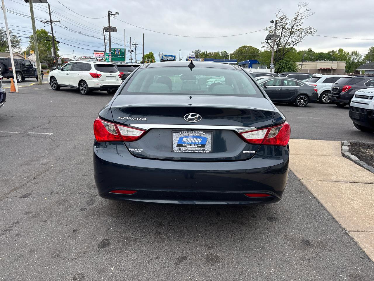 Used 2013 Hyundai Sonata Limited w/ Premium Pkg FWD image 6