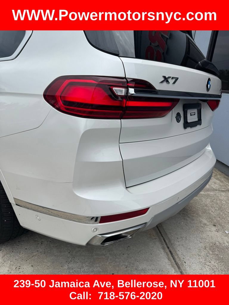 Used 2022 BMW X7 xDrive40i w/ Premium Package AWD/4WD image 12