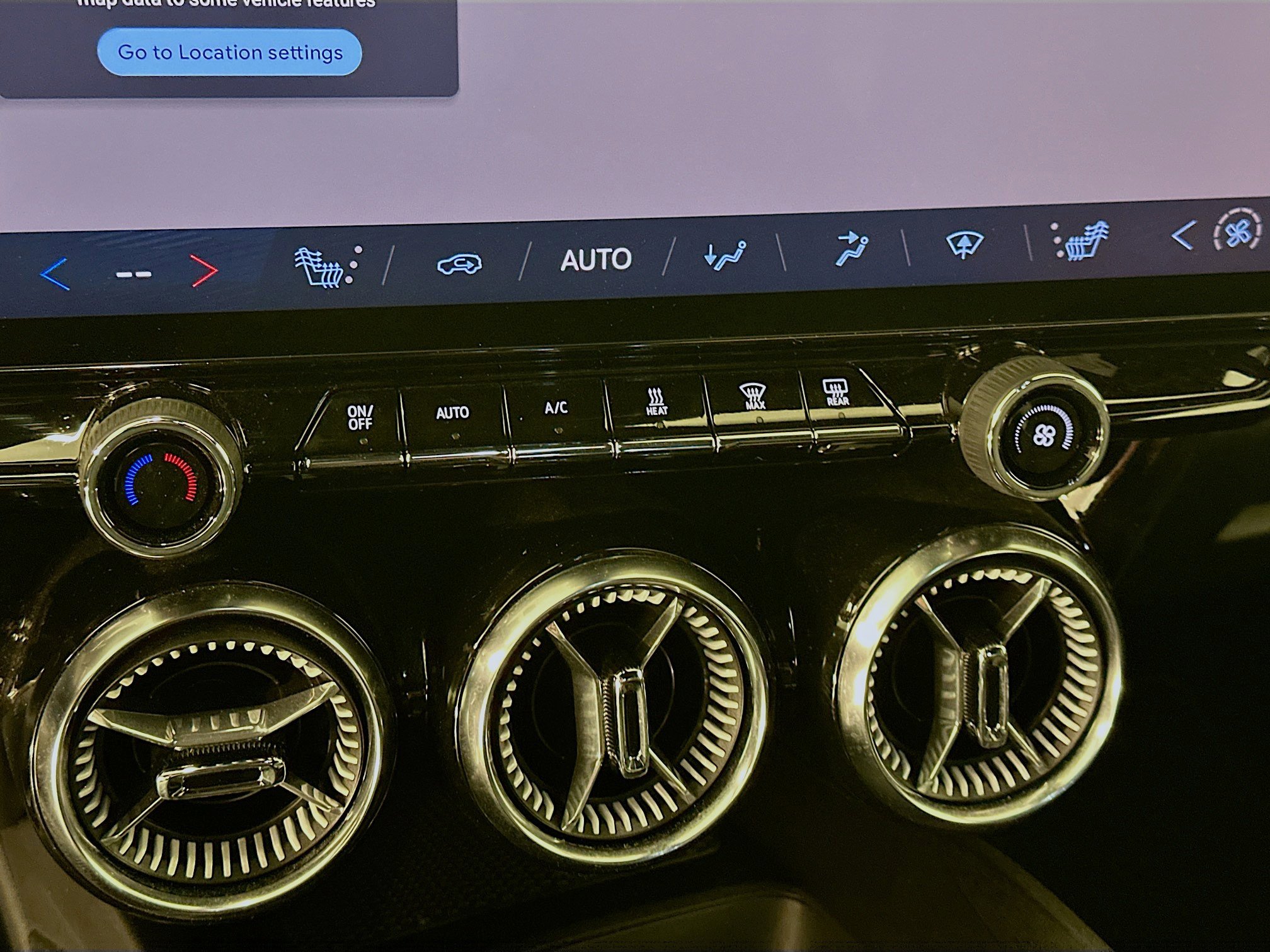 Used 2024 Chevrolet Blazer EV LT AWD/4WD image 24