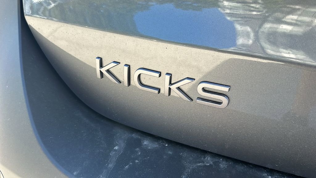 New 2026 Nissan Kicks SR FWD image 10