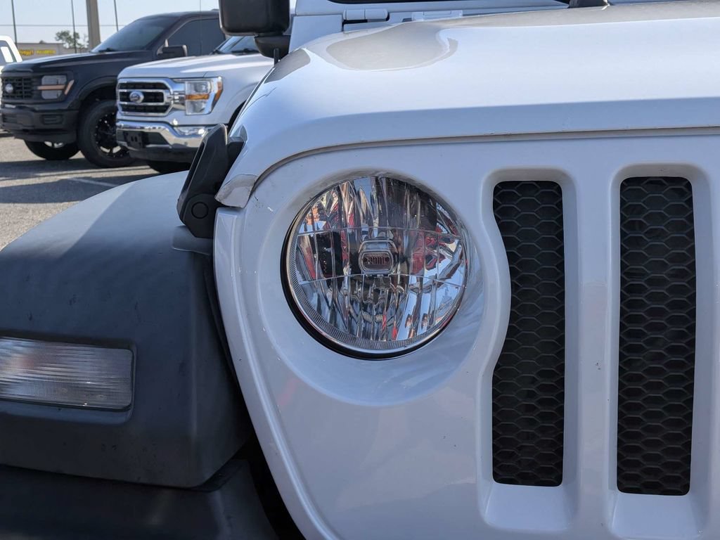 Used 2020 Jeep Wrangler Unlimited Sport AWD/4WD image 9