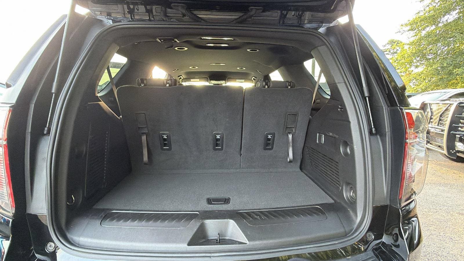 Used 2024 Chevrolet Tahoe LS w/ Driver Alert Package RWD image 13