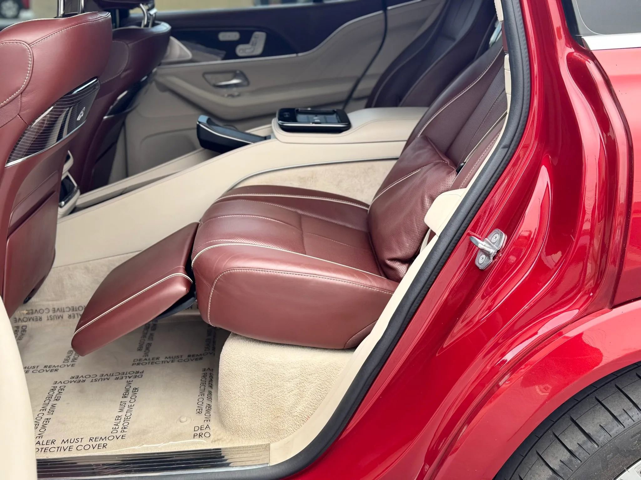 Used 2021 Mercedes-Benz Maybach GLS 600 4MATIC image 19