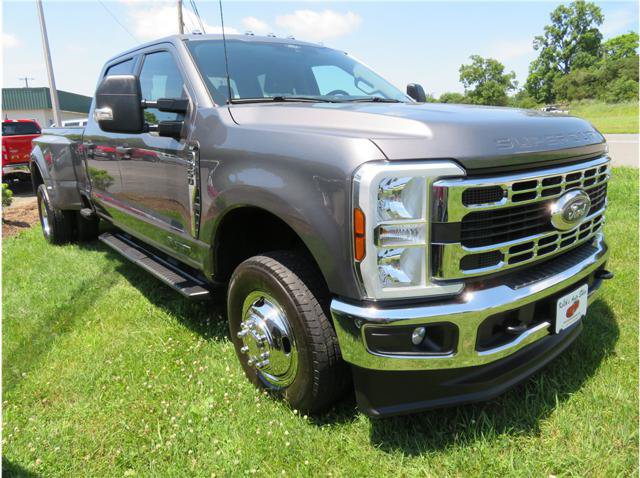Used 2025 Ford F350 XLT AWD/4WD image 14