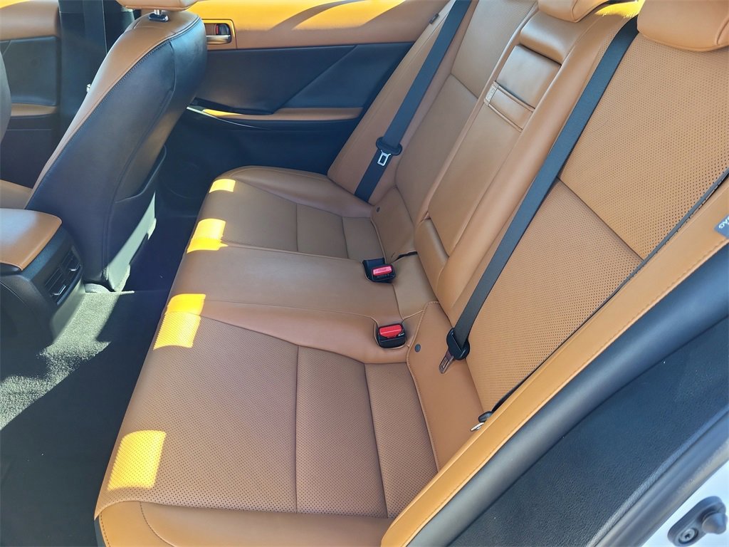 Used 2025 Lexus IS 300 F Sport image 8