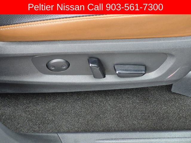 Used 2024 Nissan Pathfinder Platinum image 15