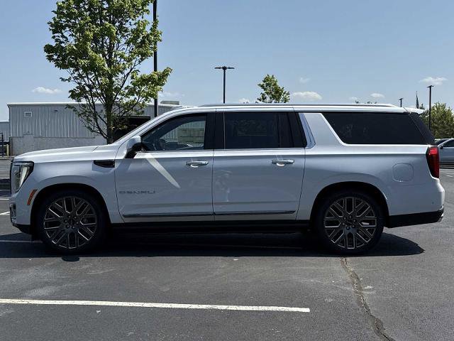 New 2026 GMC Yukon XL Denali Ultimate AWD/4WD image 31