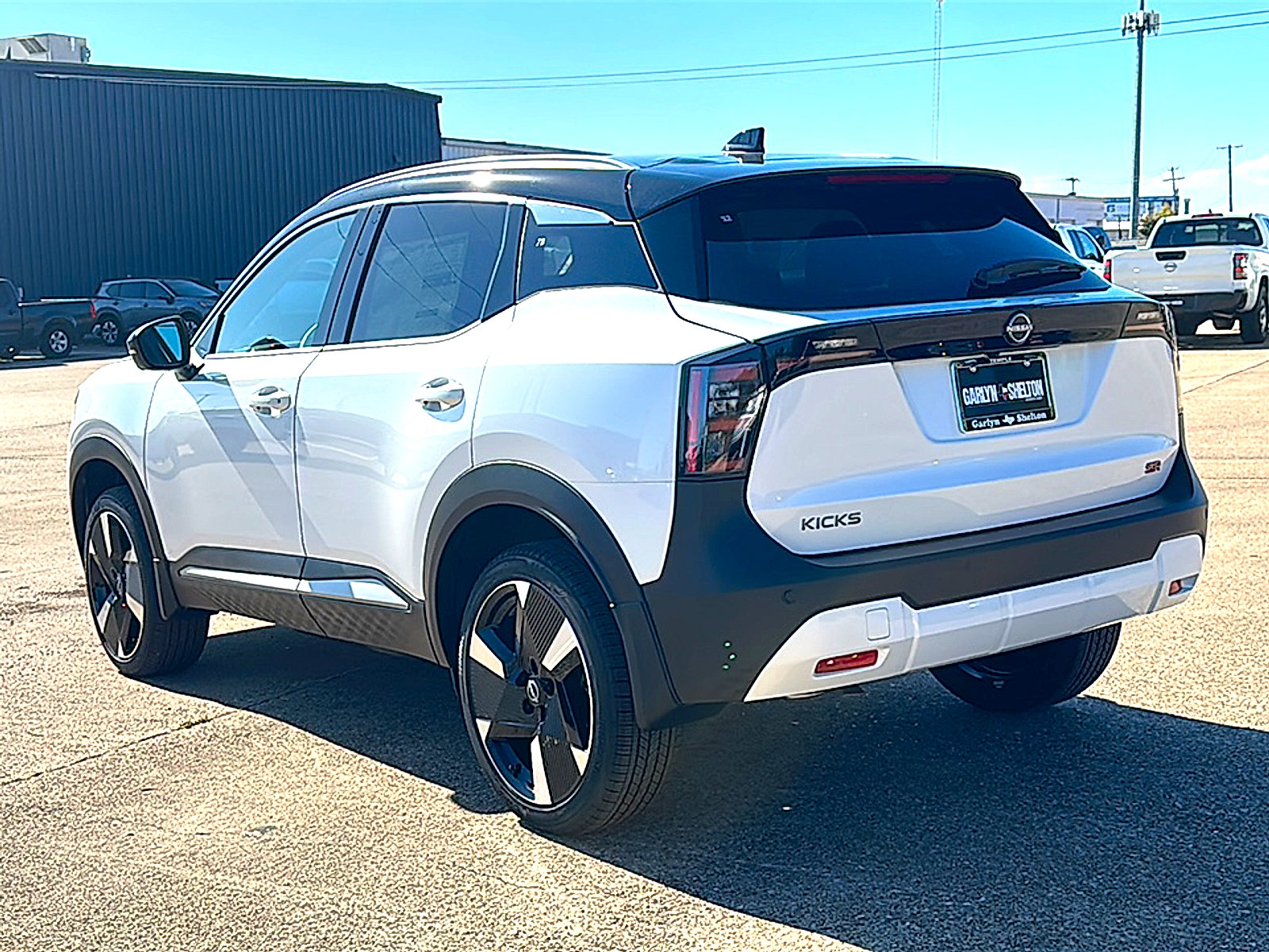 New 2026 Nissan Kicks SR w/ Cold Weather Package image 6