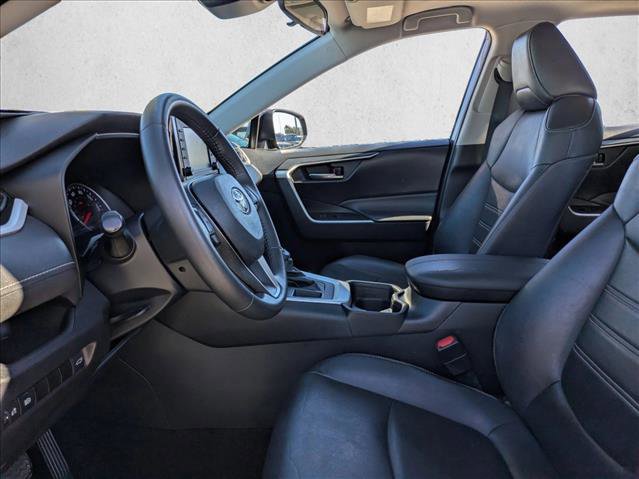 Used 2021 Toyota RAV4 XLE Premium image 16