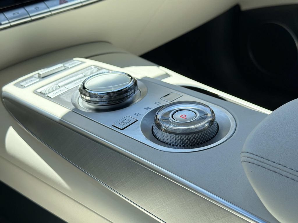 Certified 2023 Genesis Electrified GV70 AWD/4WD image 12