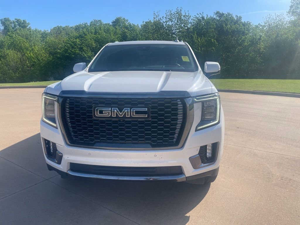 Used 2024 GMC Yukon Denali Ultimate AWD/4WD image 2