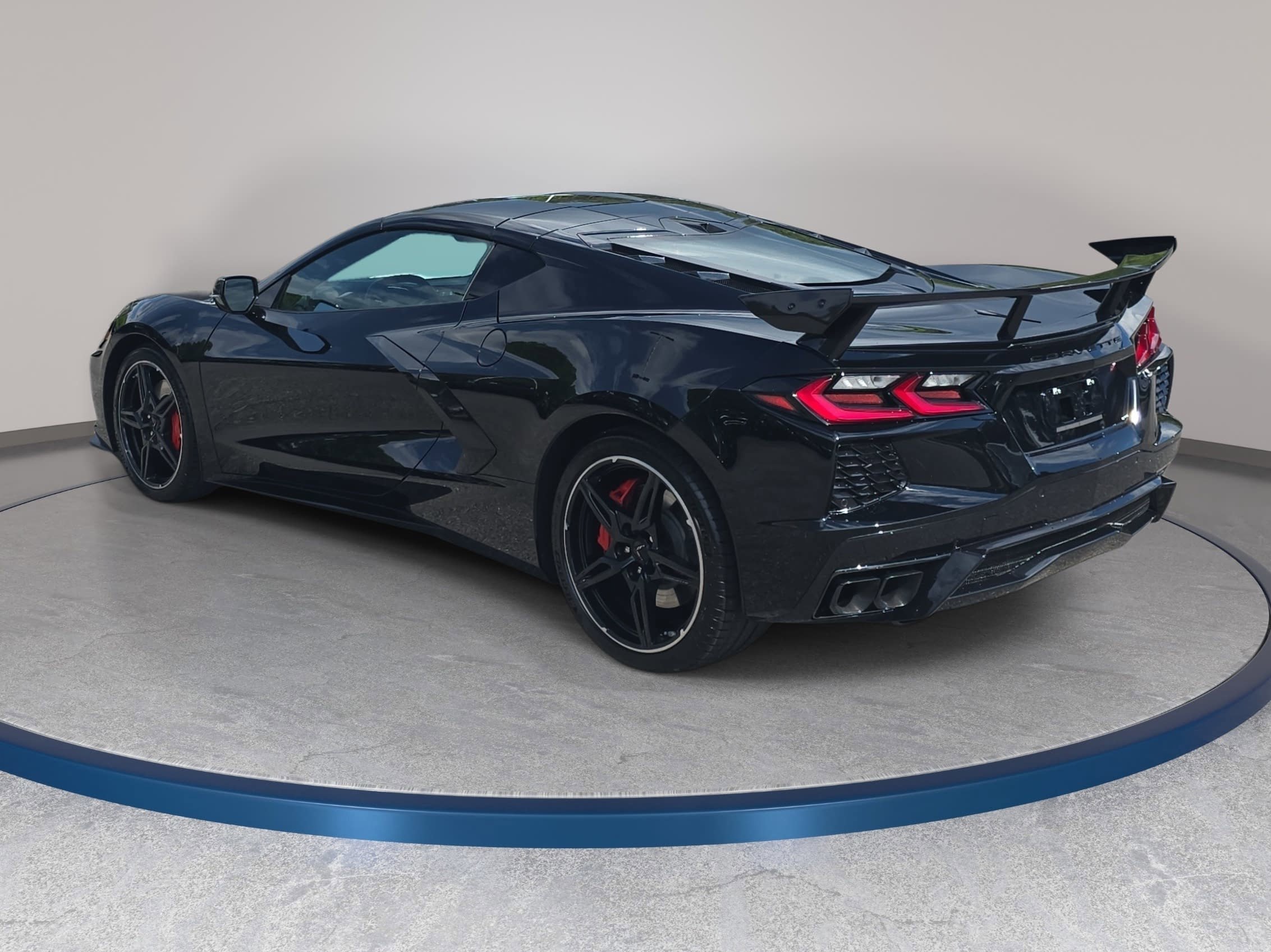 Used 2025 Chevrolet Corvette Stingray Coupe w/ Z51 Performance Package image 7
