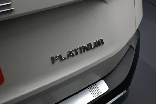 Used 2023 Nissan Rogue Platinum w/ Platinum Premium Package FWD image 13