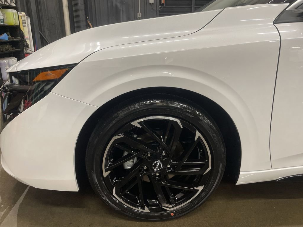 New 2026 Nissan Sentra SR w/ SR Premium Package FWD image 10