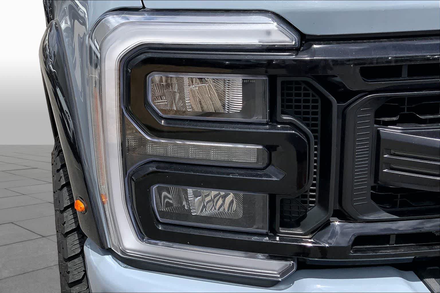 New 2026 Ford F250 Lariat w/ Black Appearance Package AWD/4WD image 13