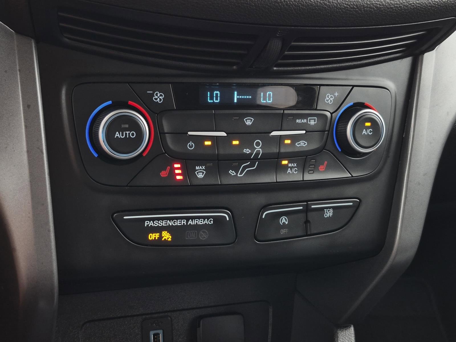 Used 2018 Ford Escape SE FWD image 25