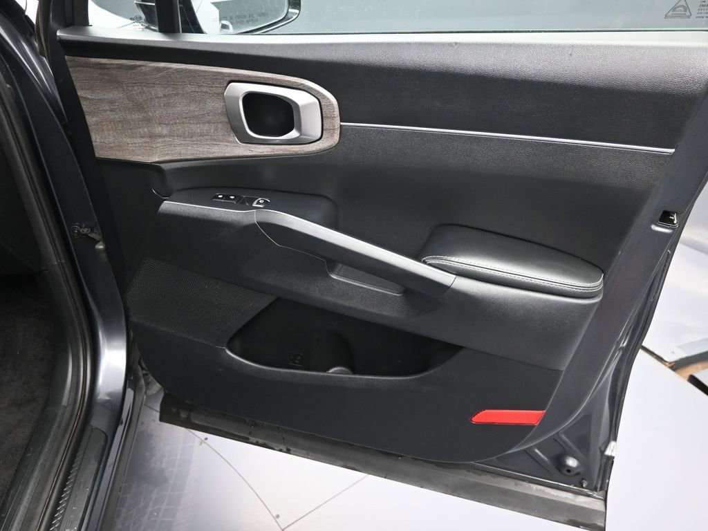 Certified 2021 Kia Sorento EX w/ Panoramic Sunroof Package FWD image 26