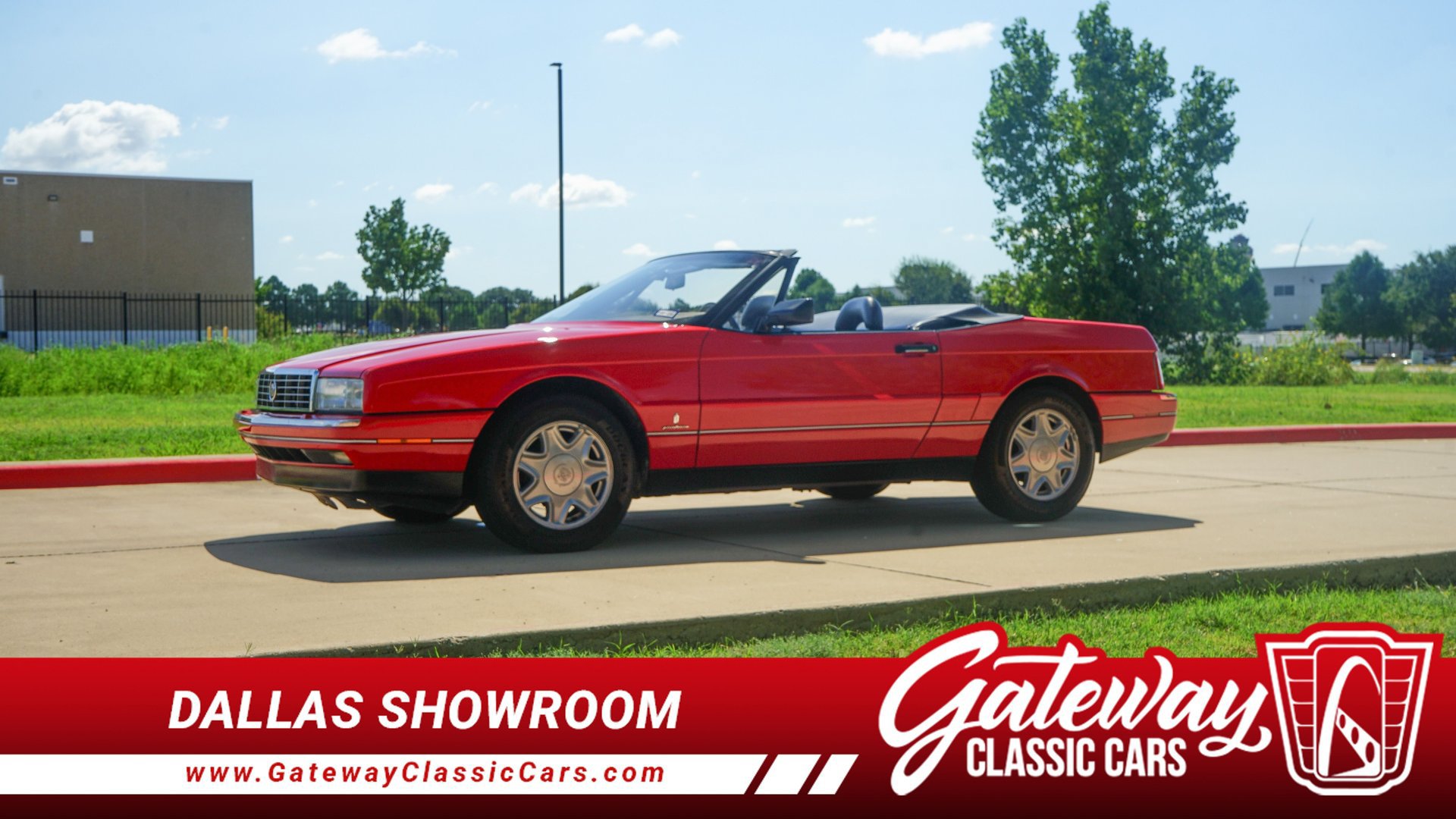 Used 1991 Cadillac Allante FWD image 1