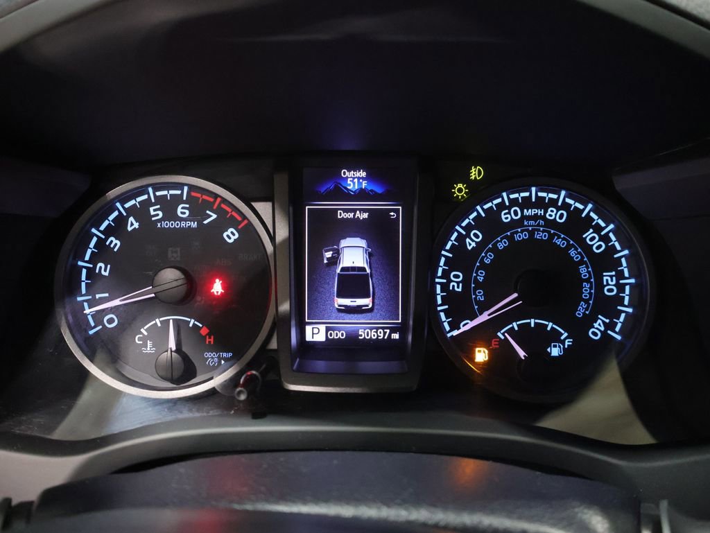 Used 2022 Toyota Tacoma TRD Off-Road w/ Technology Package image 38