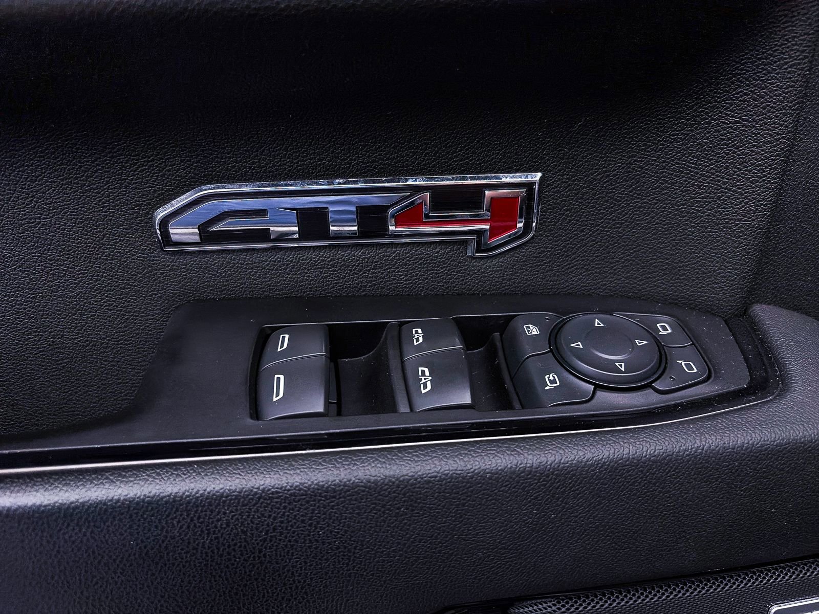 Used 2022 GMC Sierra 1500 AT4 w/ AT4 Premium Package AWD/4WD image 19