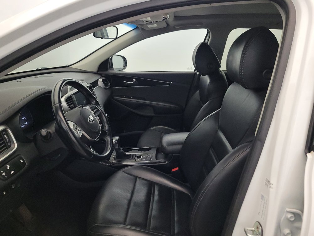 Used 2020 Kia Sorento EX AWD/4WD image 17
