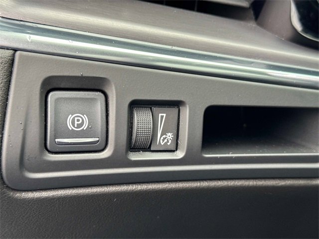 Used 2019 Cadillac XT5 Luxury image 28