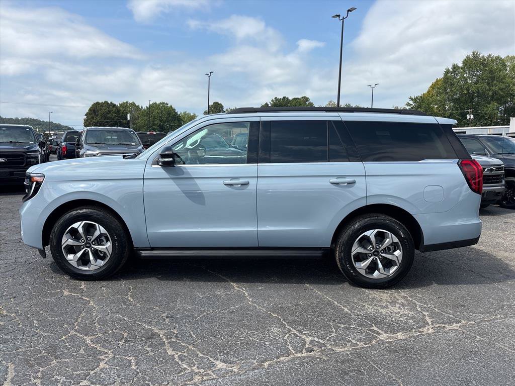 New 2027 Ford Expedition Active AWD/4WD image 4
