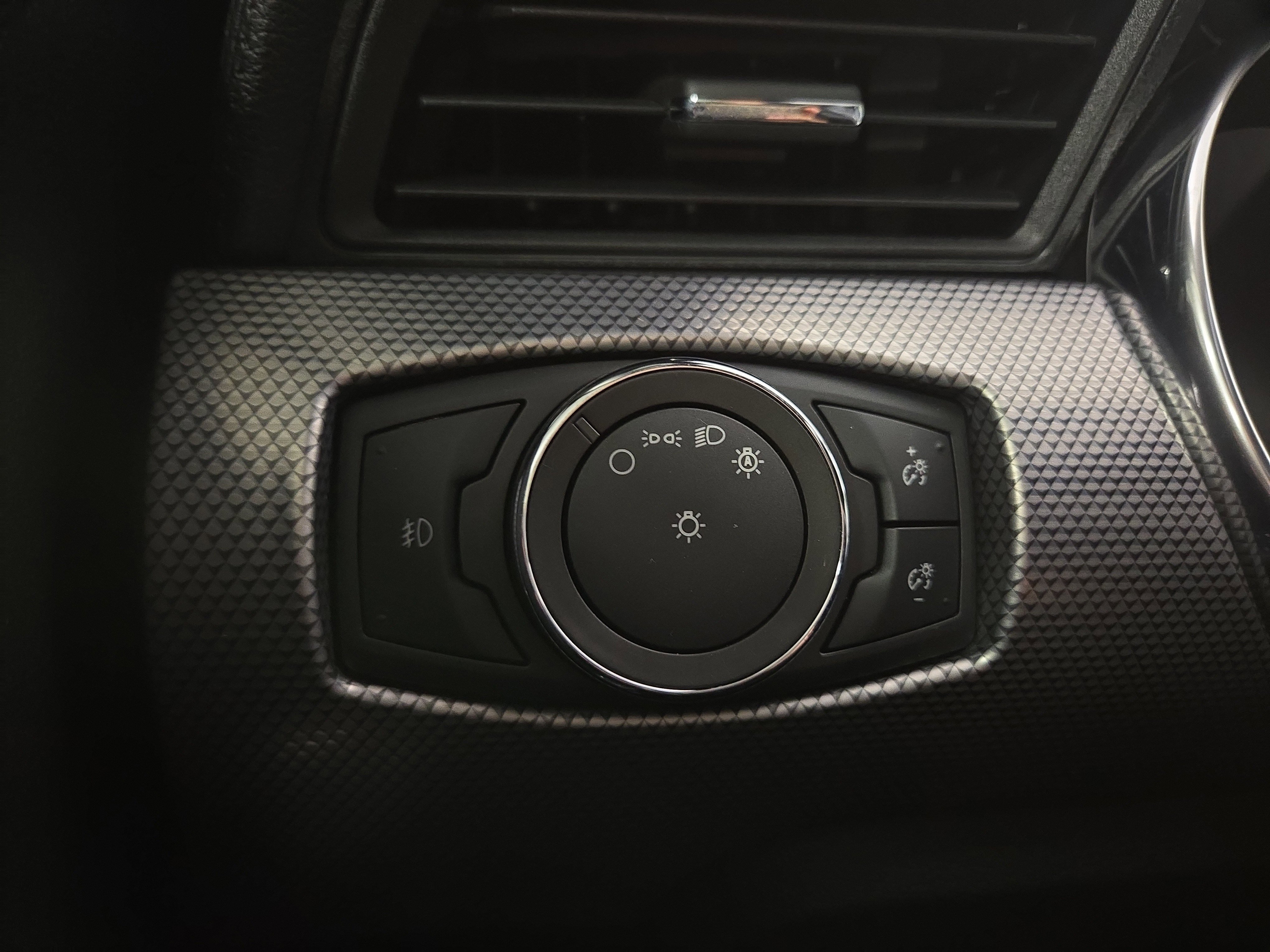Used 2018 Ford Mustang GT RWD image 28
