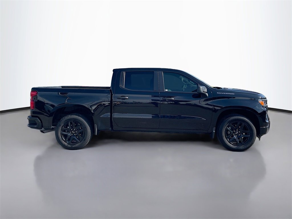 Used 2025 Chevrolet Silverado 1500 Custom image 8