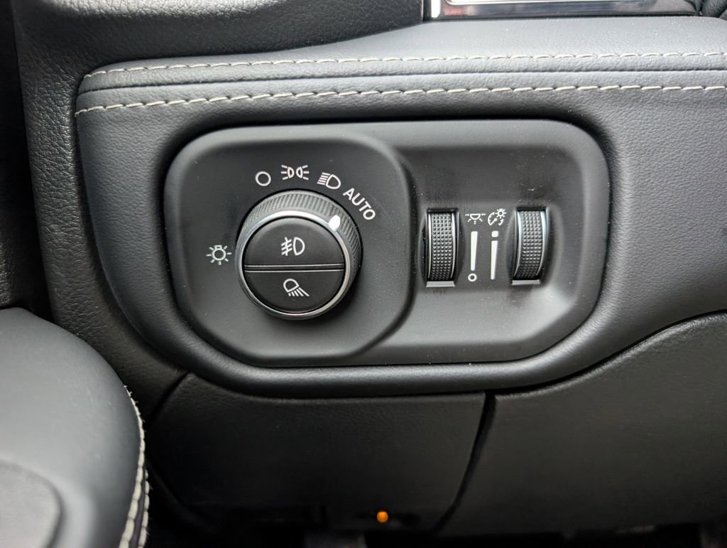 New 2026 RAM 3500 Limited image 44