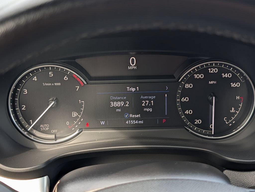 Used 2022 Cadillac XT4 Premium Luxury w/ Enhanced Visibility Package FWD image 26