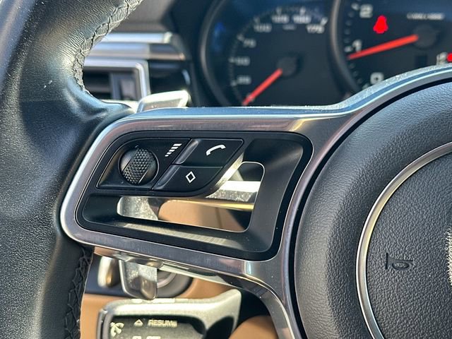 Used 2018 Porsche Macan image 22