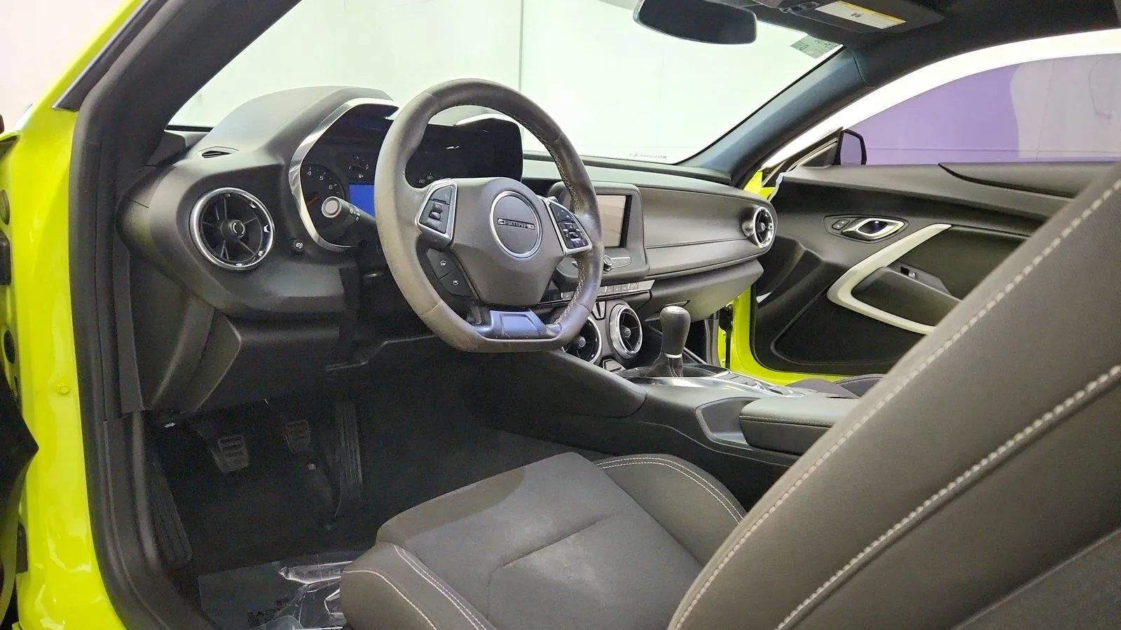 Used 2019 Chevrolet Camaro LT w/ 1LE Track Performance Package RWD image 14