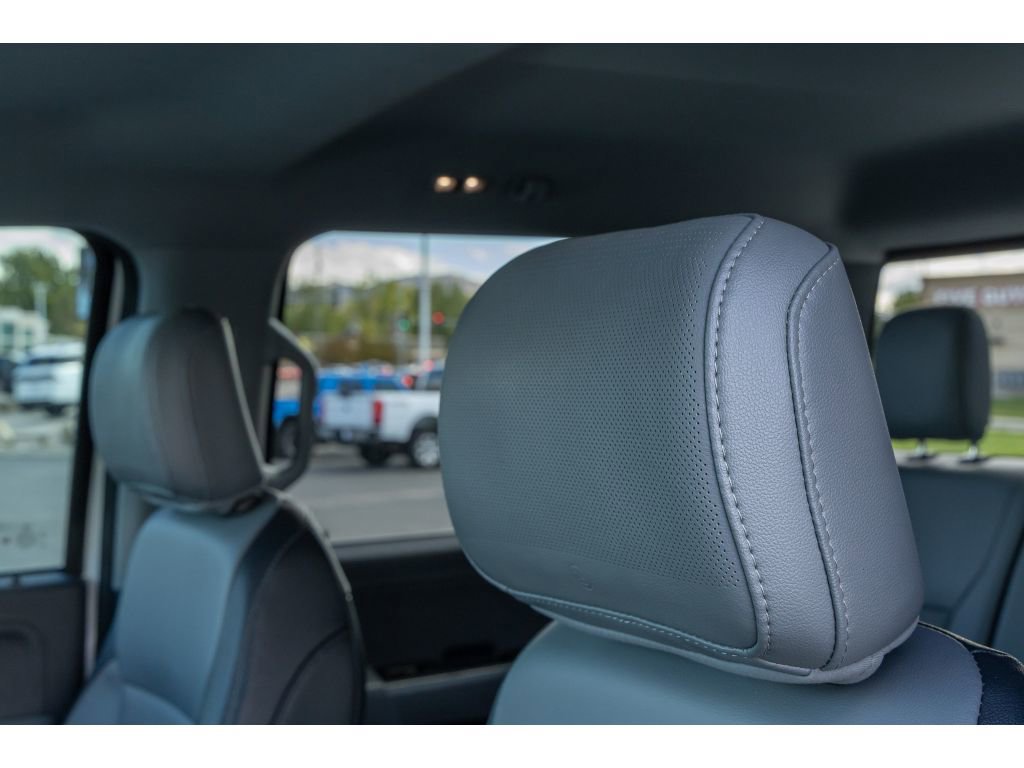 Used 2022 Ford F150 Lariat w/ Equipment Group 502A High image 18