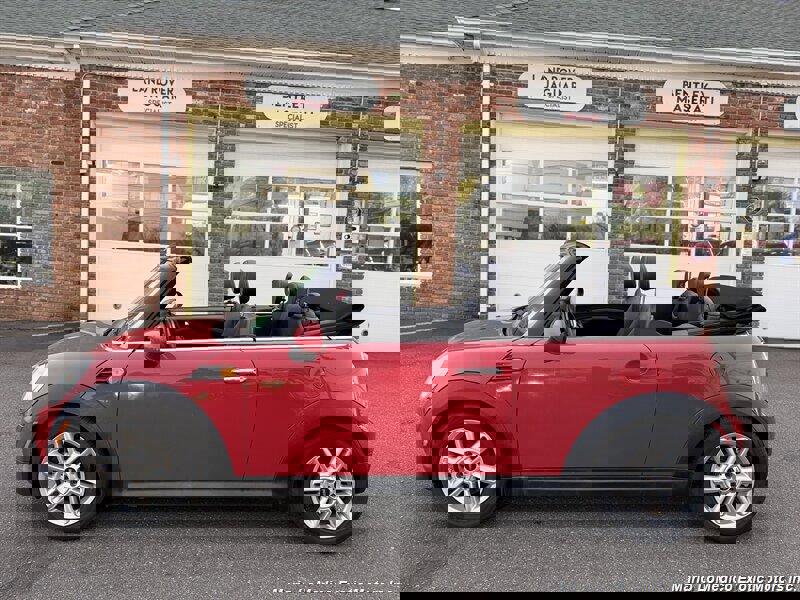 Used 2013 MINI Cooper Convertible image 9