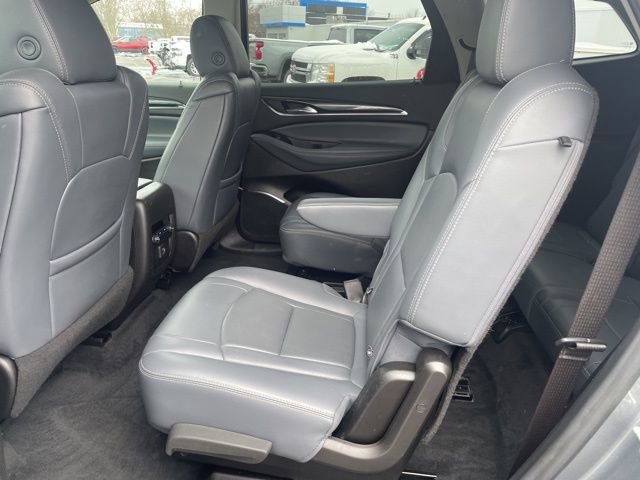 Used 2021 Buick Enclave Essence image 19