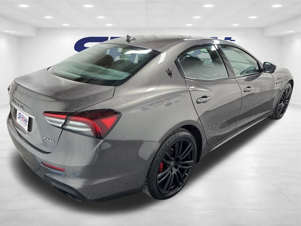 Used 2023 Maserati Ghibli Modena image 4